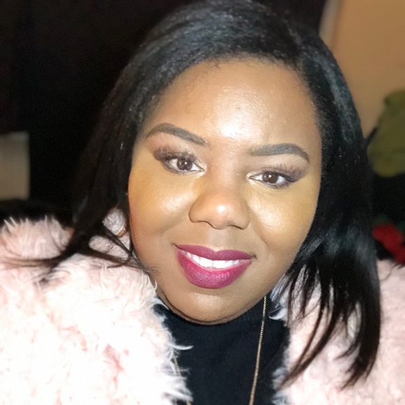 Meet your Posher, Via B. - Picture 2 of 2